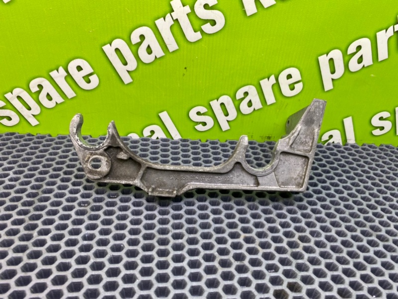 Кронштейн, 600 рублей, Калининград