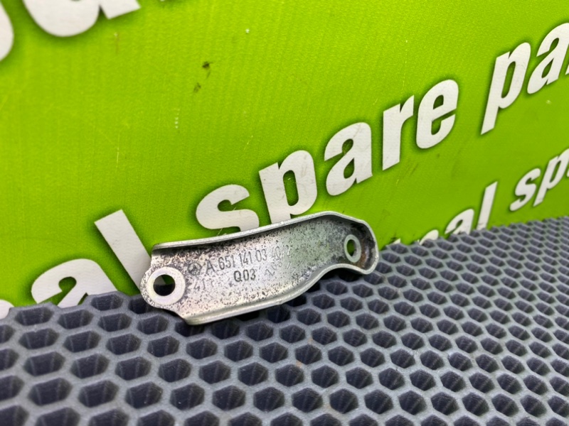 Кронштейн, 600 рублей, Калининград