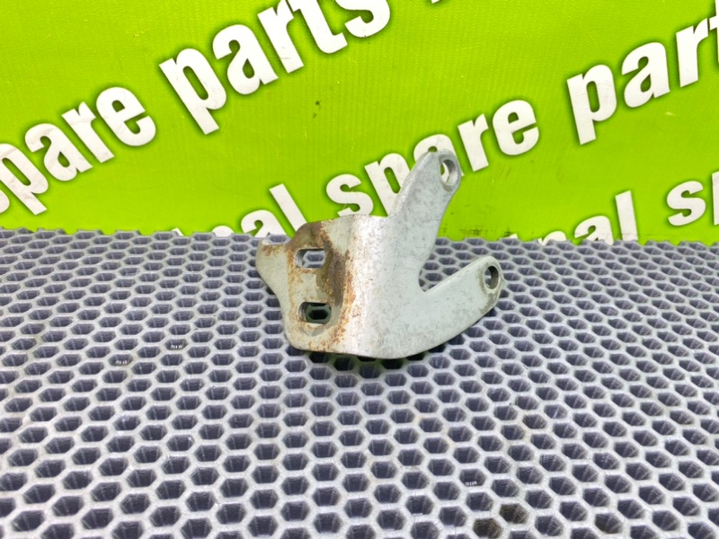 Кронштейн, 600 рублей, Калининград