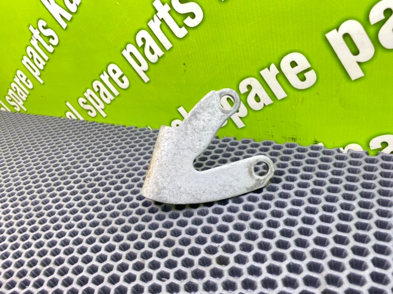 Кронштейн, 600 рублей, Калининград