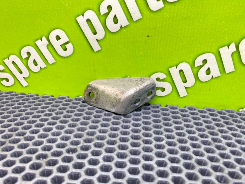 Кронштейн, 600 рублей, Калининград