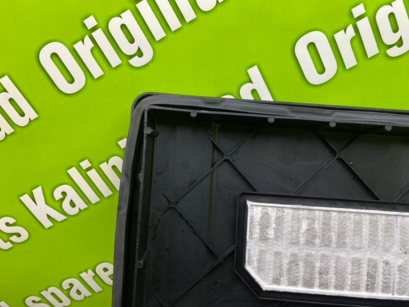 Крышка короба аккумулятора, 1000 рублей, Калининград