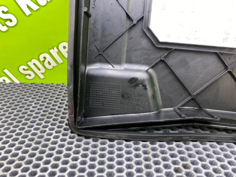 Крышка короба аккумулятора, 1000 рублей, Калининград