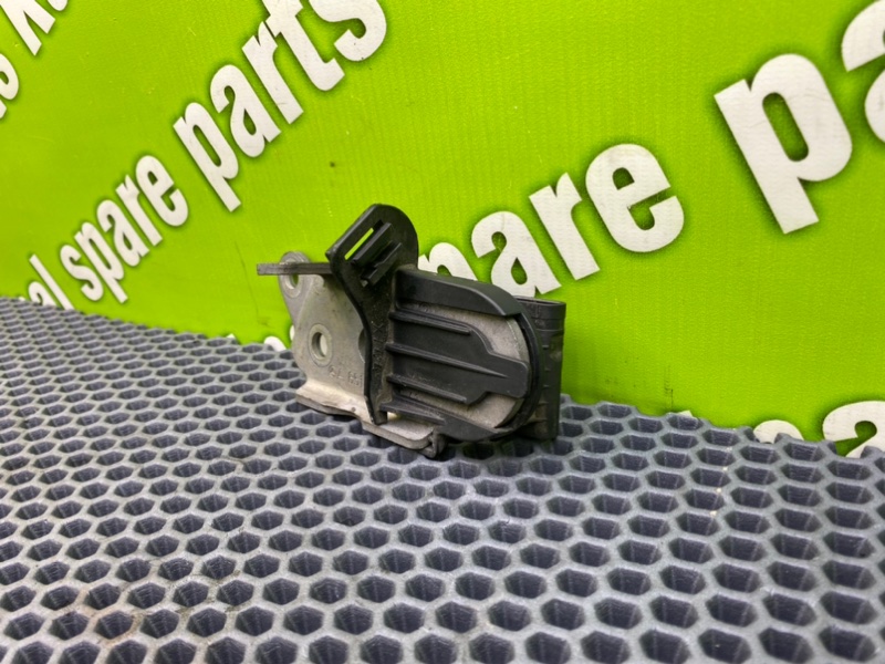 Кронштейн, 600 рублей, Калининград