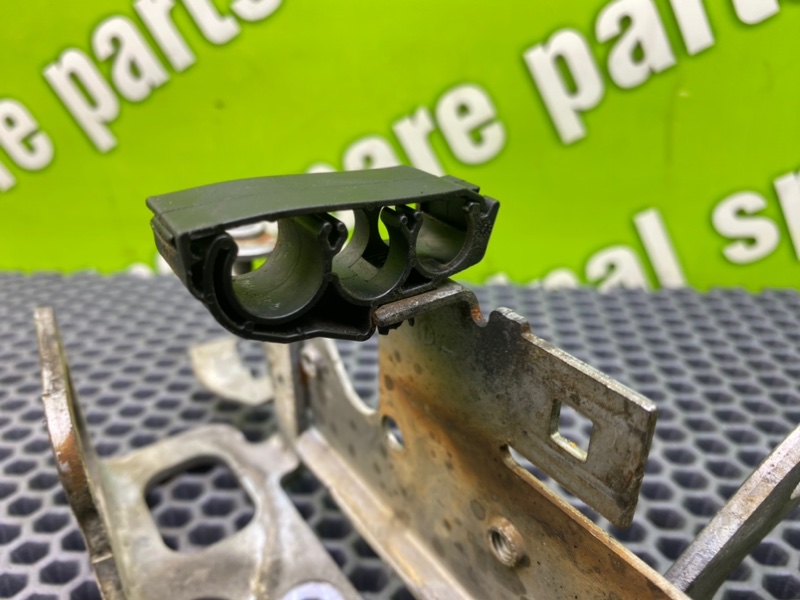 Кронштейн, 700 рублей, Калининград