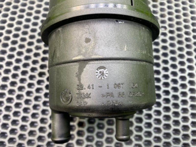 Бачок гидроусилителя руля, 1000 рублей, Калининград