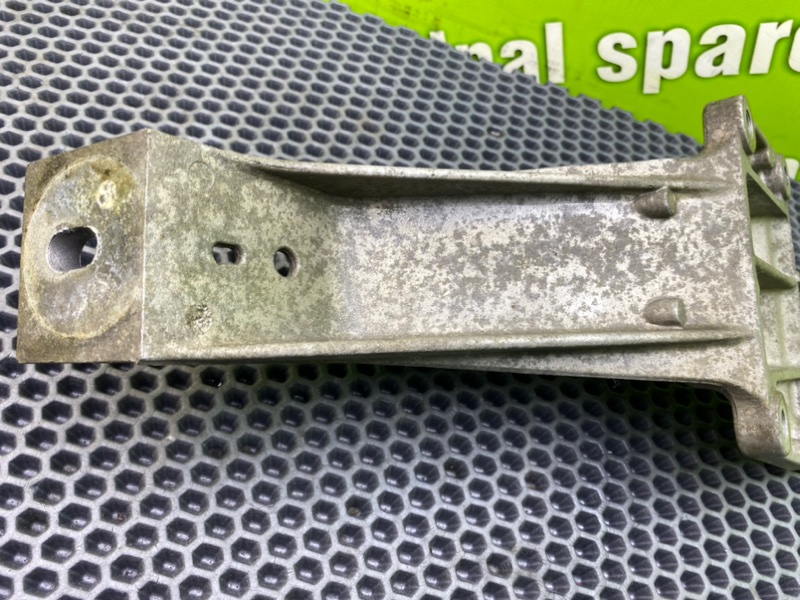 Кронштейн двигателя, 1000 рублей, Калининград