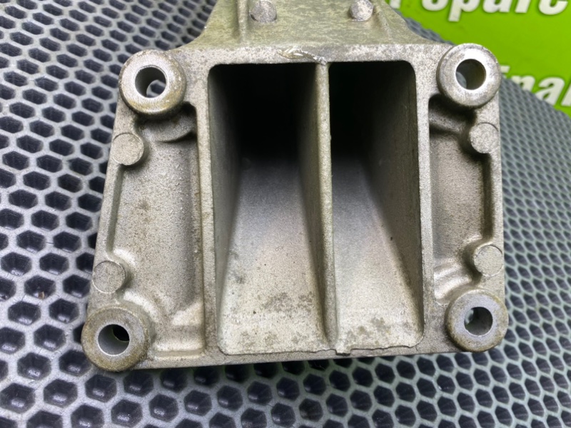 Кронштейн двигателя, 1000 рублей, Калининград