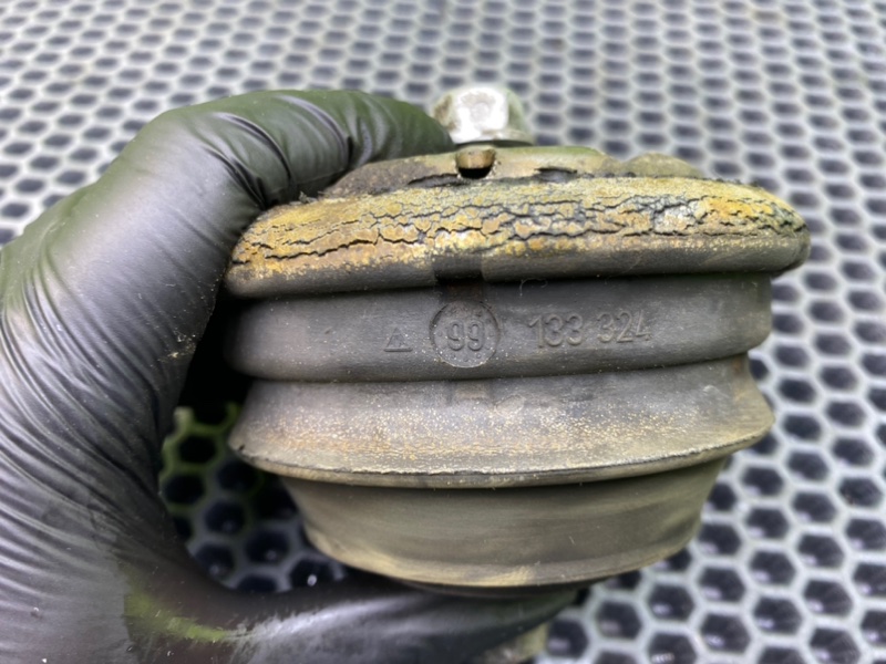 Подушка двигателя, 2100 рублей, Калининград