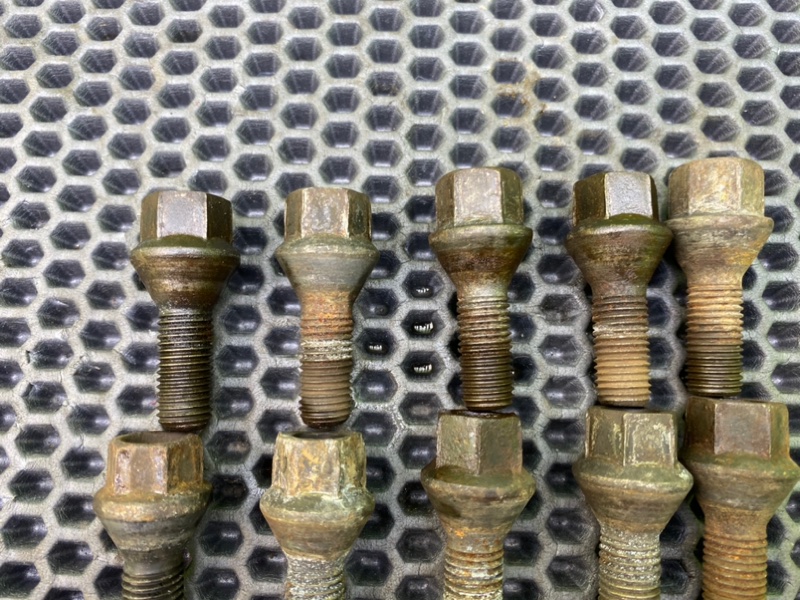 Колесные болты, 2100 рублей, Тверь