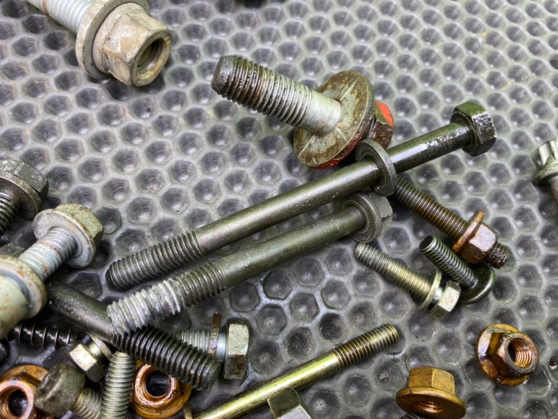 Болты, 2200 рублей, Калининград