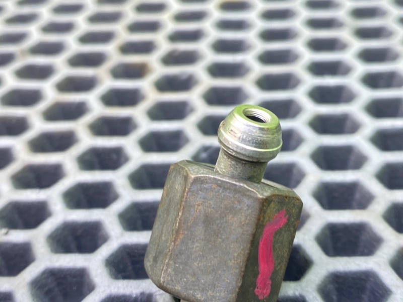 Трубка топливная, 1000 рублей, Калининград