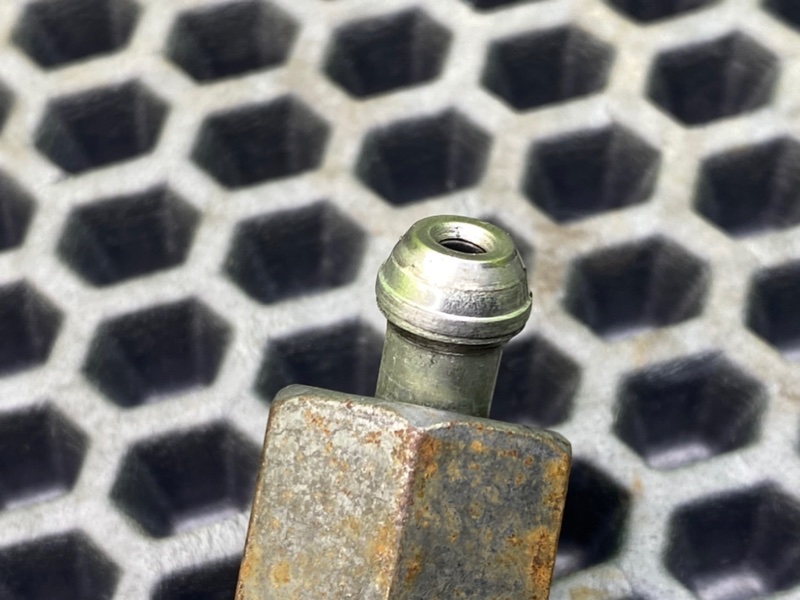 Трубка топливная, 1000 рублей, Калининград