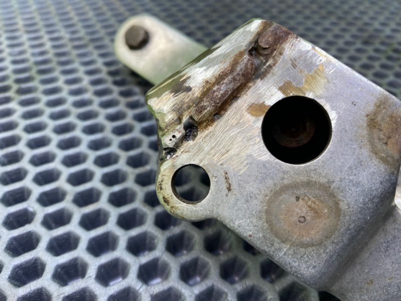 Кронштейн глушителя, 1600 рублей, Калининград