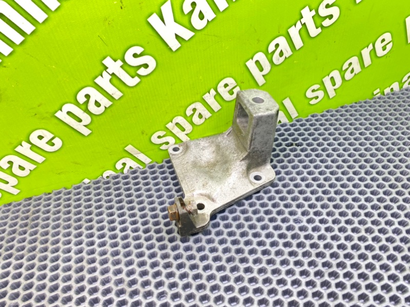 Кронштейн двигателя, 1000 рублей, Калининград