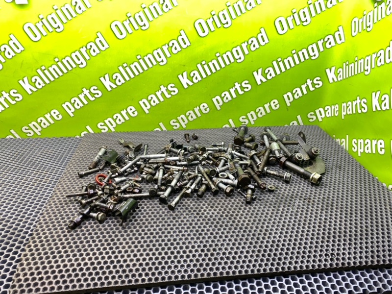 Болты, 2000 рублей, Калининград