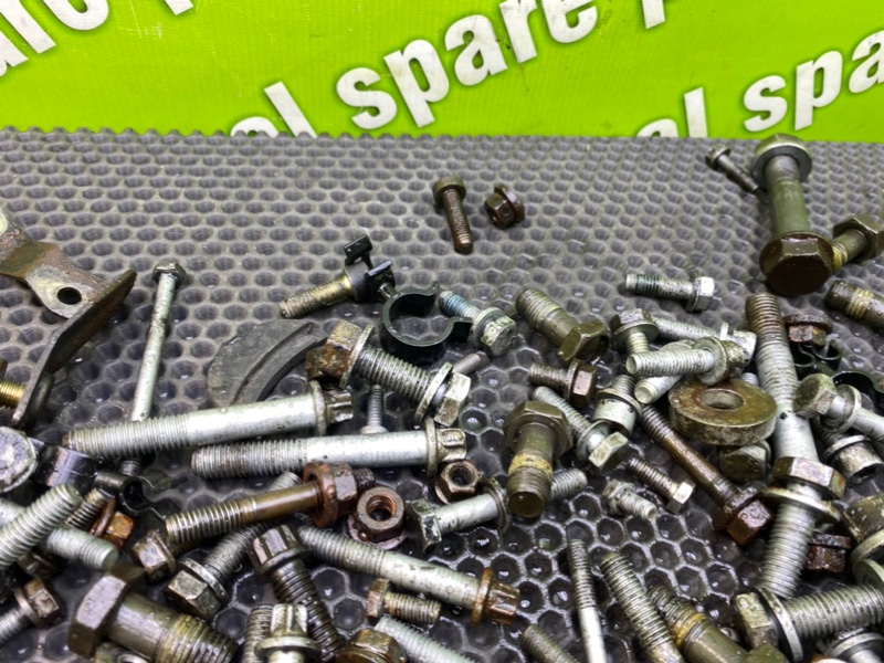 Болты, 2000 рублей, Калининград