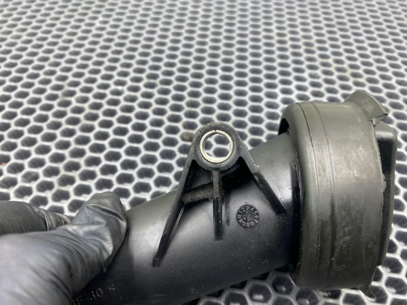 Маслозаливная горловина, 1000 рублей, Калининград