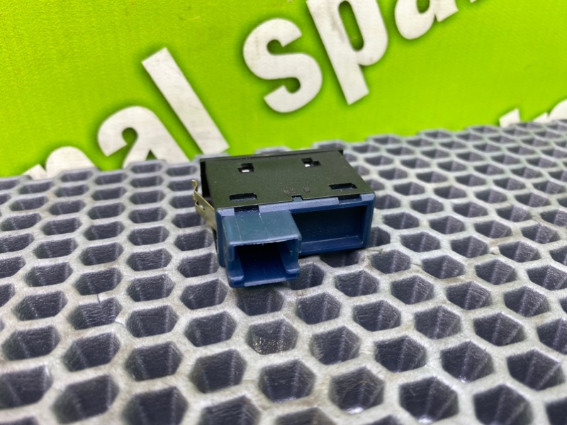 Кнопка, 800 рублей, Калининград