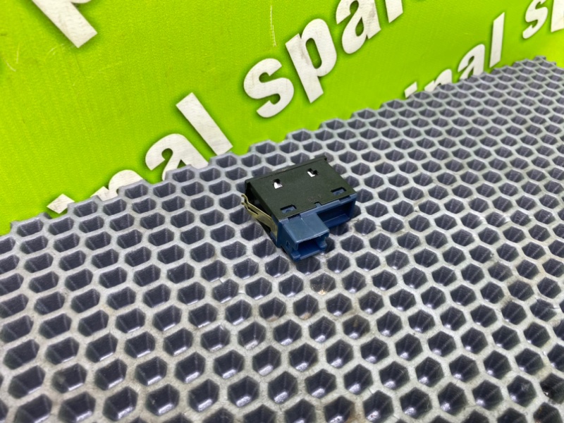 Кнопка, 800 рублей, Калининград