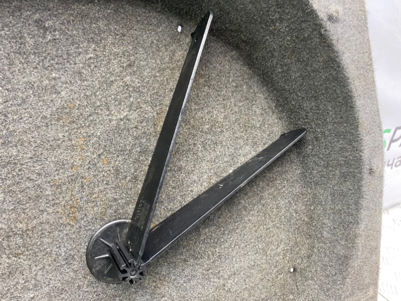 Ниша запаски, 1300 рублей, Калининград