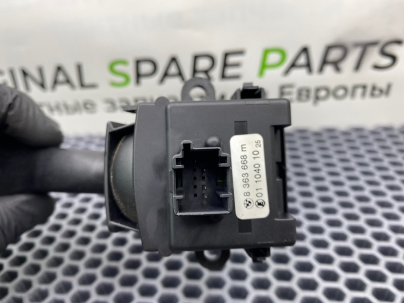 Подрулевой переключатель поворотников, 1000 рублей, Калининград