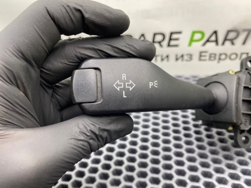 Подрулевой переключатель поворотников, 1000 рублей, Калининград