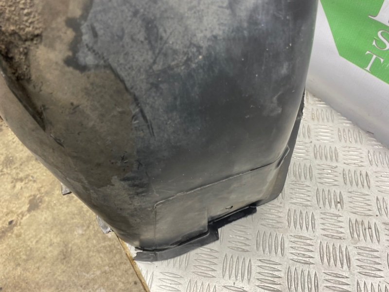 Подкрылок, 2100 рублей, Калининград