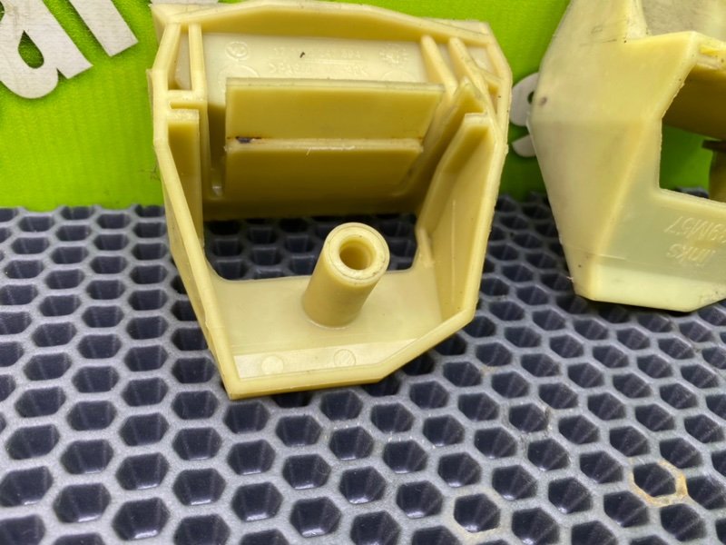 Крепеж радиатора, 1000 рублей, Калининград