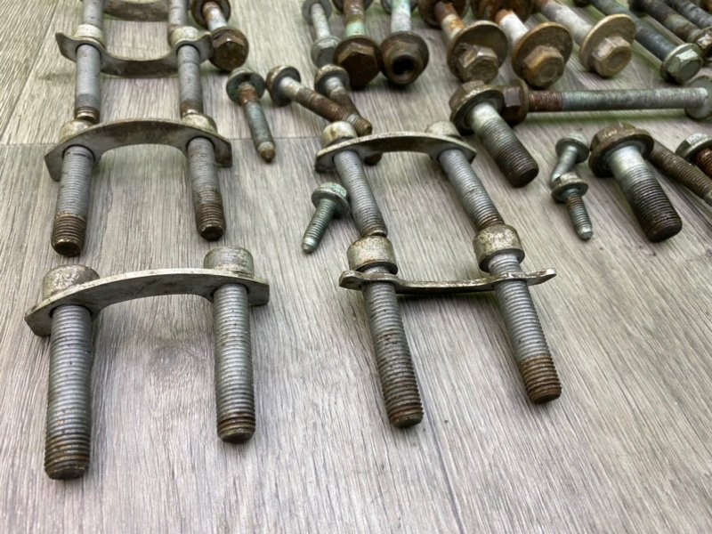 Болты, 1700 рублей, Калининград