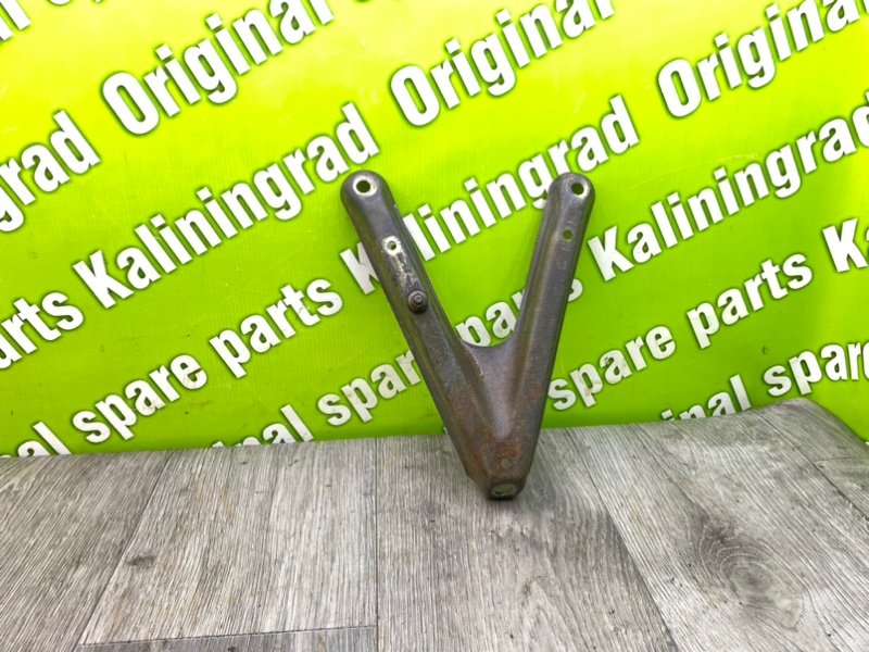 Кронштейн, 900 рублей, Калининград