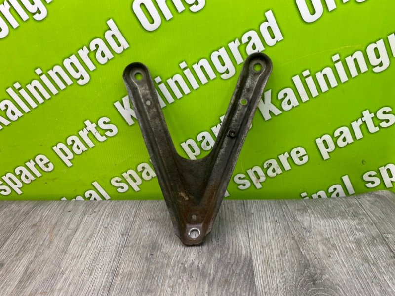 Кронштейн, 900 рублей, Калининград