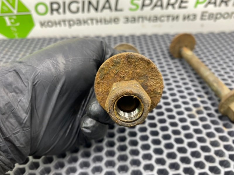 Развальные болты, 1000 рублей, Калининград