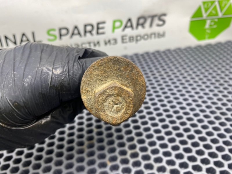 Развальные болты, 1000 рублей, Калининград