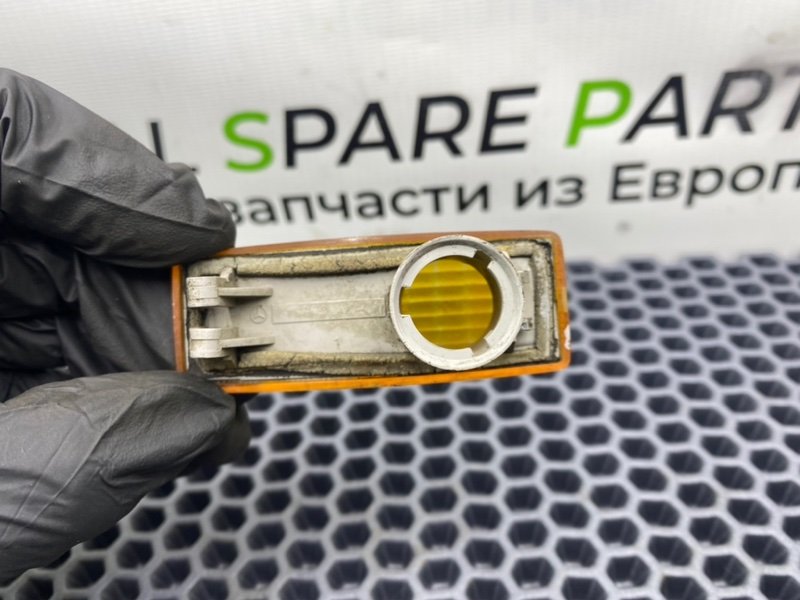 Поворотник, 1600 рублей, Калининград