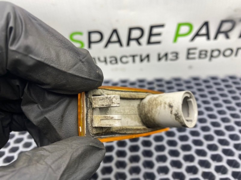 Поворотник, 1600 рублей, Калининград