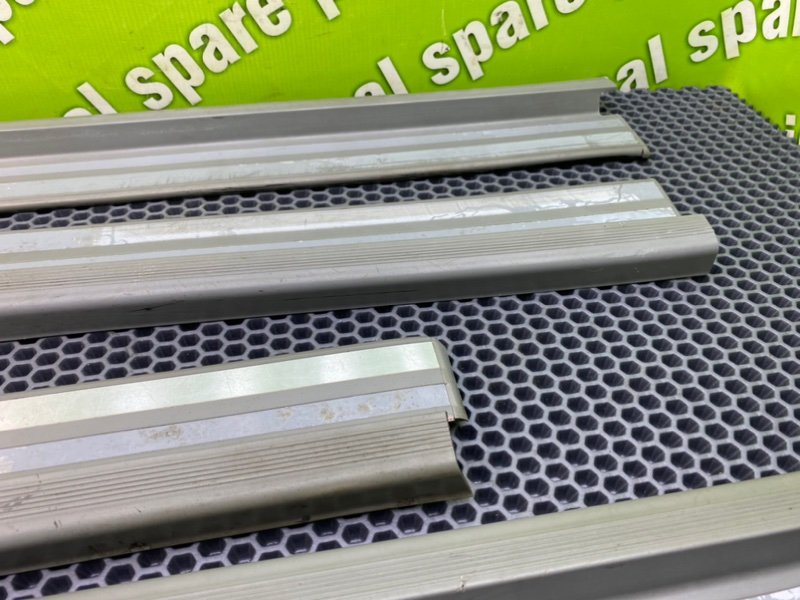 Накладки порогов, 2100 рублей, Калининград