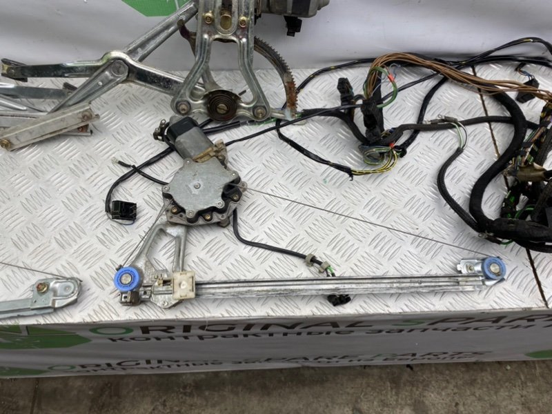 Комплект стеклоподъемников, 35400 рублей, Калининград