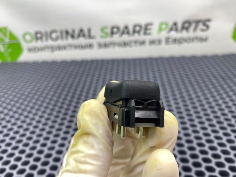 Кнопка обогрева заднего стекла, 500 рублей, Калининград