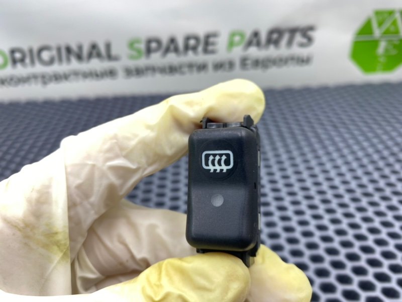 Кнопка обогрева заднего стекла, 500 рублей, Калининград