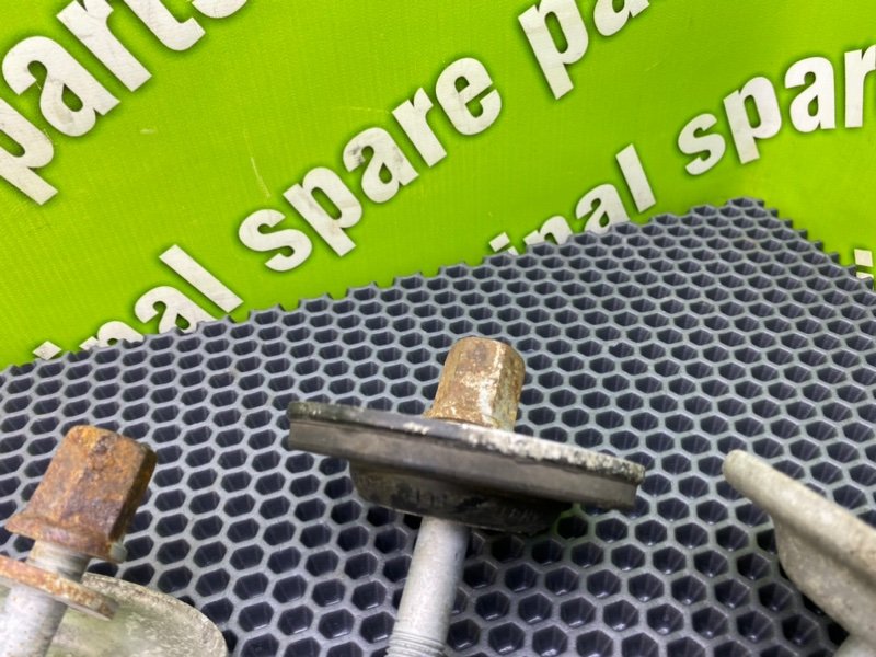 Болты подрамника, 1700 рублей, Калининград