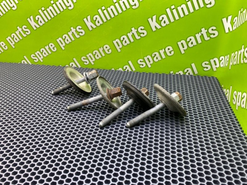 Болты подрамника, 1700 рублей, Калининград