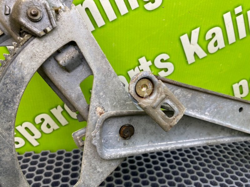 Стеклоподъемник, 1000 рублей, Калининград