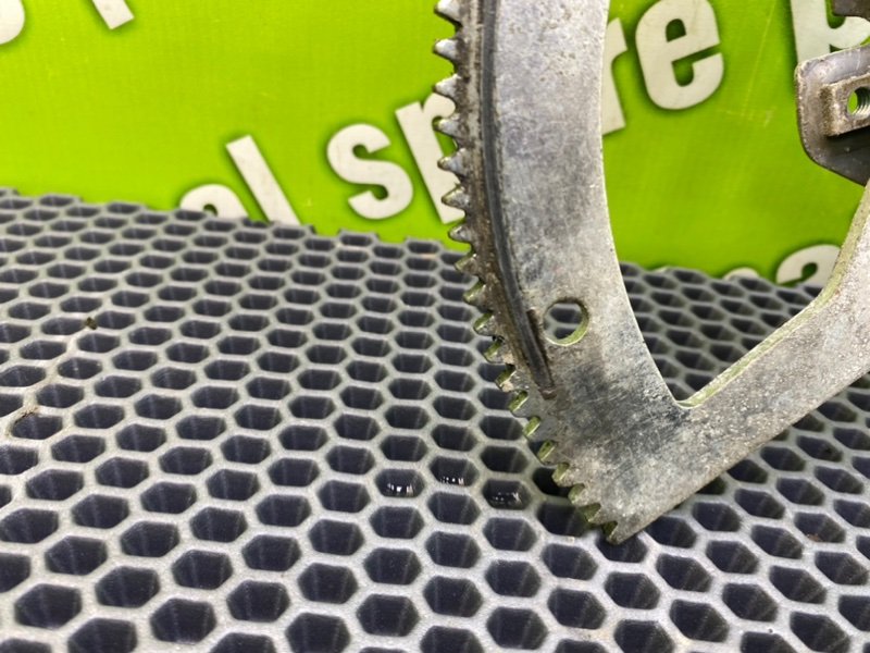 Стеклоподъемник, 1000 рублей, Калининград