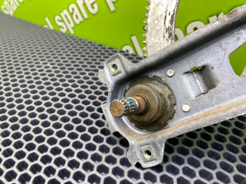 Стеклоподъемник, 1000 рублей, Калининград