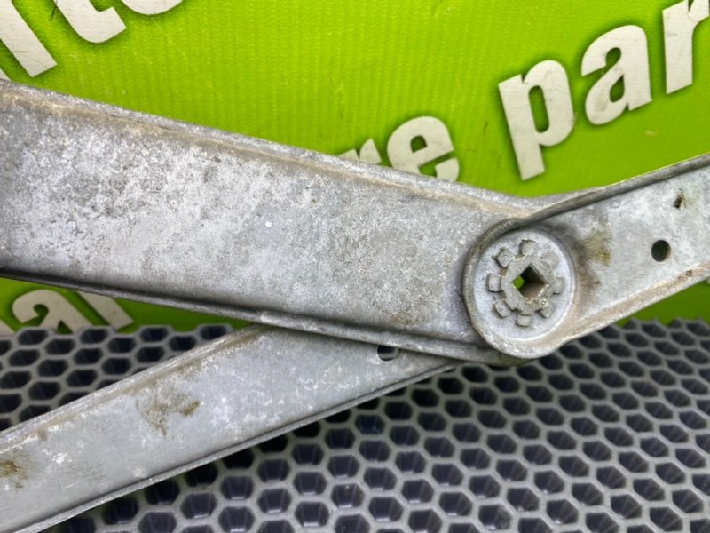 Стеклоподъемник, 1000 рублей, Калининград