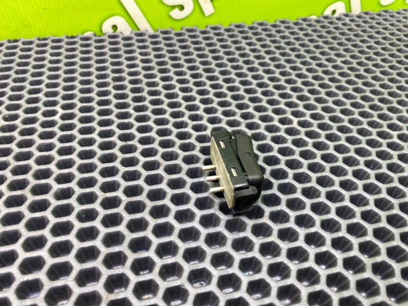 Кнопка света, 500 рублей, Калининград