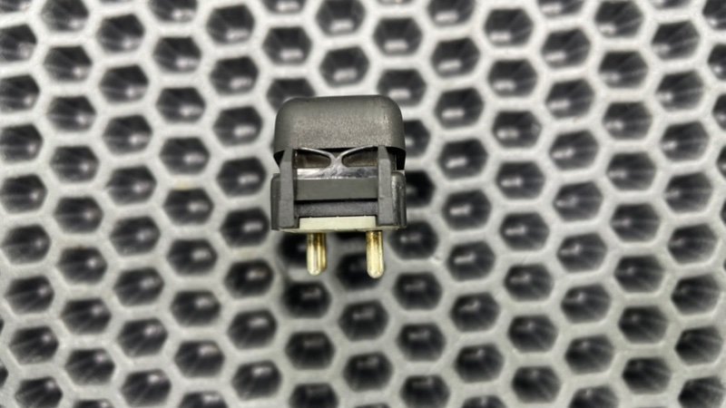 Кнопка обогрева заднего стекла, 500 рублей, Калининград