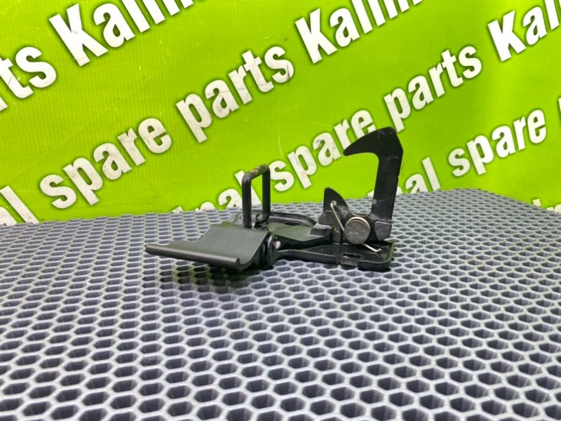 Замок капота, 1000 рублей, Калининград