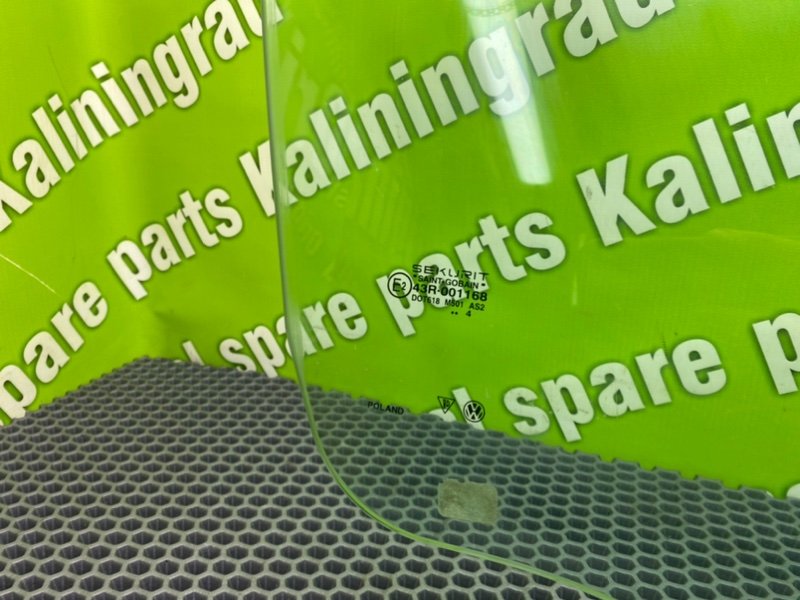 Стекло двери, 1400 рублей, Калининград